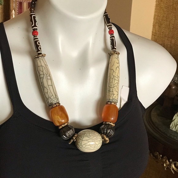 NWOT Vintage NECKLACE .Made in India   Length 25" - Picture 1 of 8